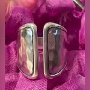 🚨ISO this Silpada ring 🚨